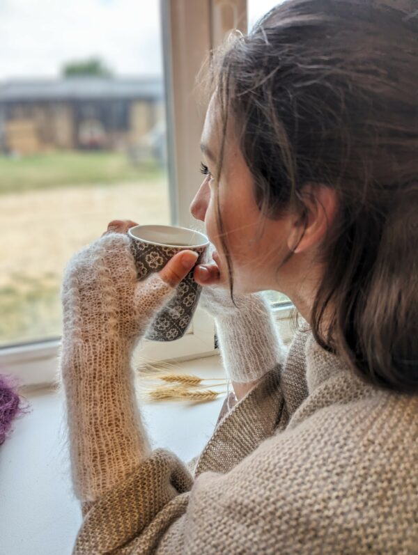 Mitaine torsade - mohair et soie - Tricotée main – Image 5