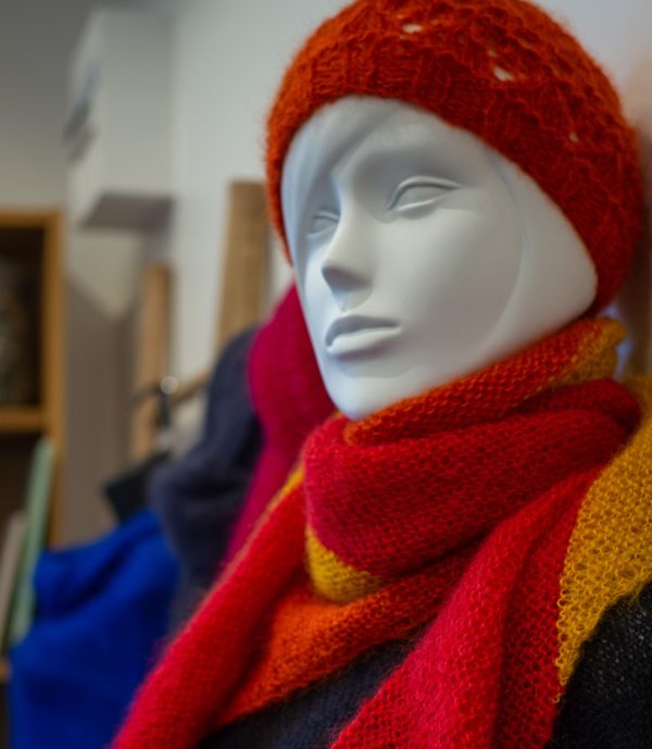 Mohair Bonnet caresse châle plume